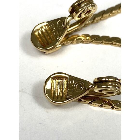 MONET Earrings Clips Clip Ons Vintage Flat Chain Loops Dangle Gold Tone - Picture 6 of 9
